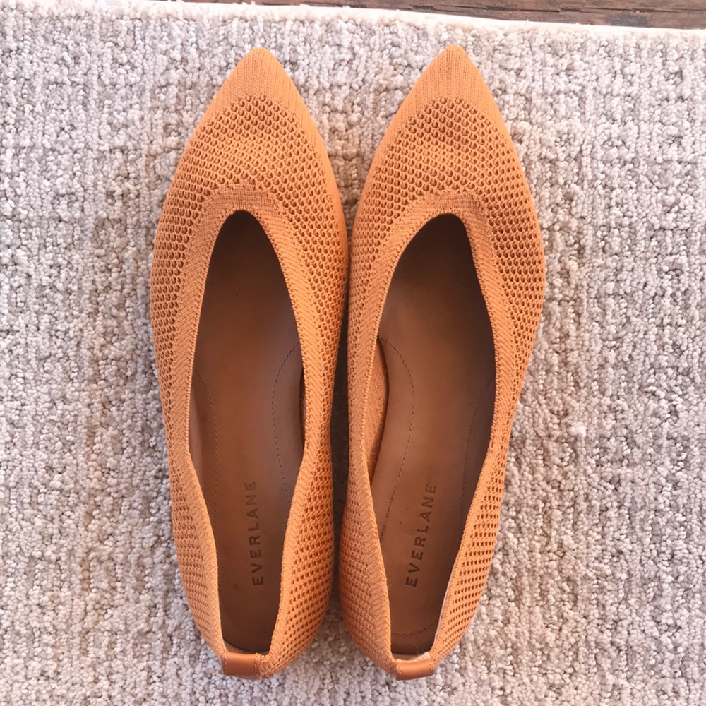 Everlane 40 hour flat reknit- size 7.5